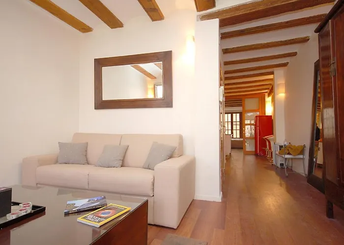 Friendly Rentals Ravel I